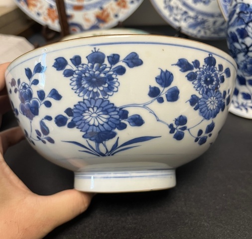 古玩陶瓷青花花卉紋碗真品鑒賞圖