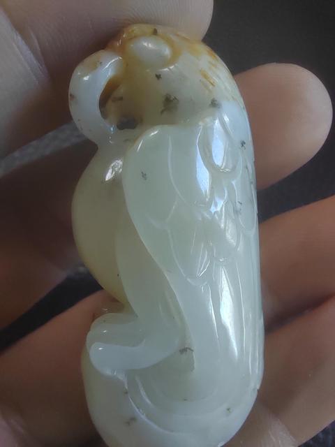 古玩玉器和田玉鳥形掛件真品鑒賞圖