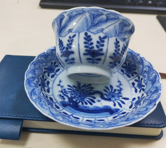 古玩陶瓷青花杯盤真品鑒賞圖