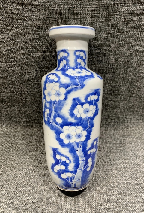 古玩陶瓷青花月影梅棒槌瓶真品鑒賞圖