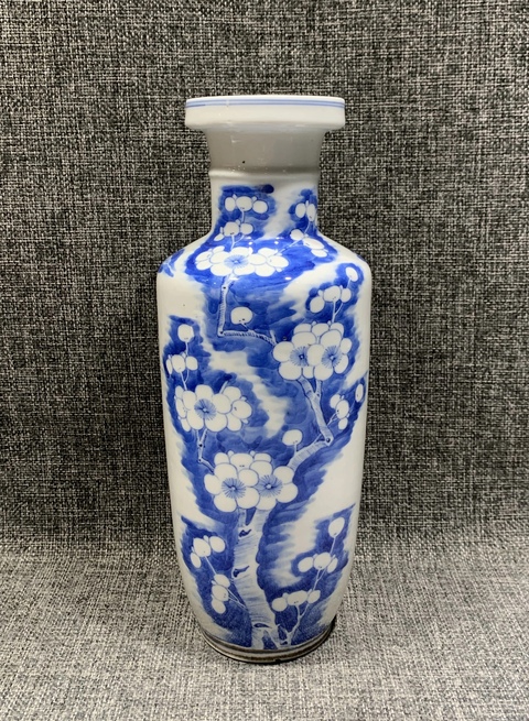 古玩陶瓷青花月影梅棒槌瓶真品鑒賞圖