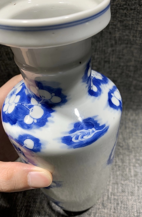 古玩陶瓷青花月影梅棒槌瓶真品鑒賞圖