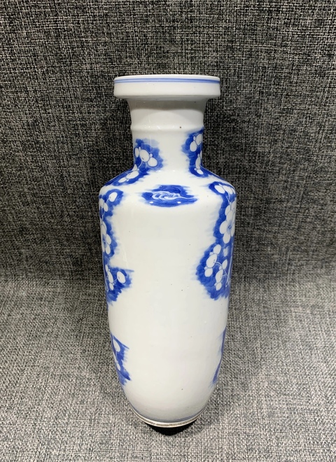 古玩陶瓷青花月影梅棒槌瓶真品鑒賞圖