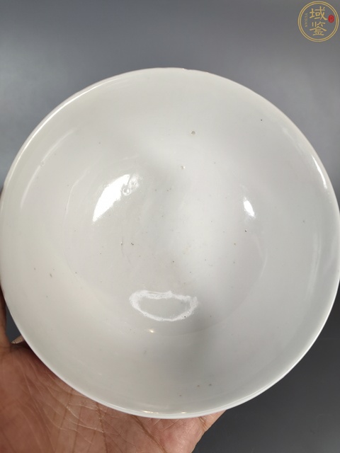 古玩陶瓷胭脂紅釉胭脂紅彩碗真品鑒賞圖