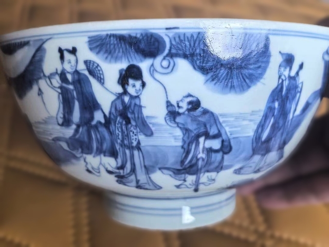 古玩陶瓷青花八仙人物蓮子碗真品鑒賞圖