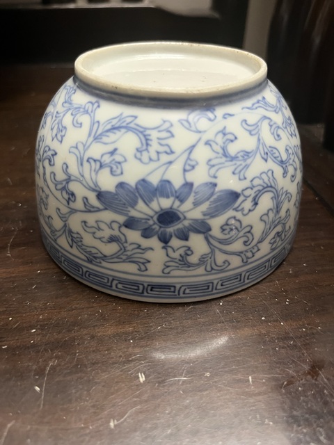 古玩陶瓷清嘉慶花卉紋青花缸拍賣,當前價格999元