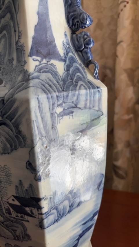 古玩陶瓷山水詩紋雙對獅耳六方瓶真品鑒賞圖