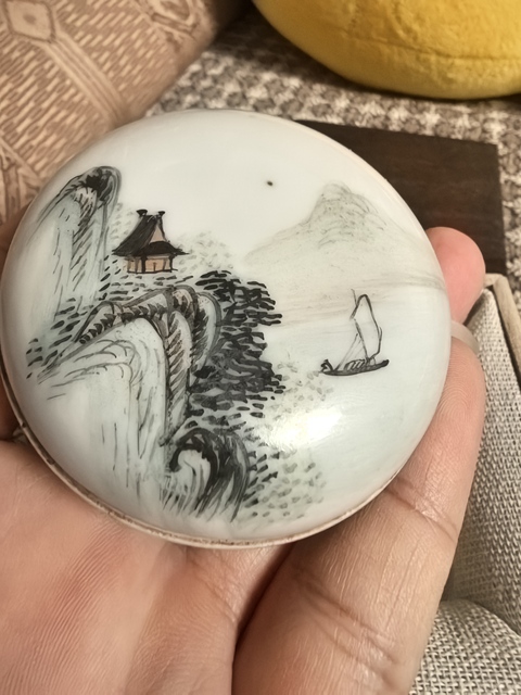 古玩陶瓷淺絳彩山水人物印盒真品鑒賞圖