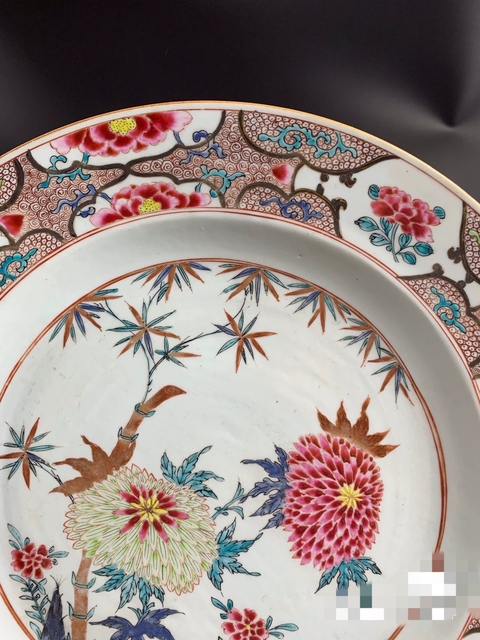 古玩陶瓷花卉紋粉彩盤真品鑒賞圖