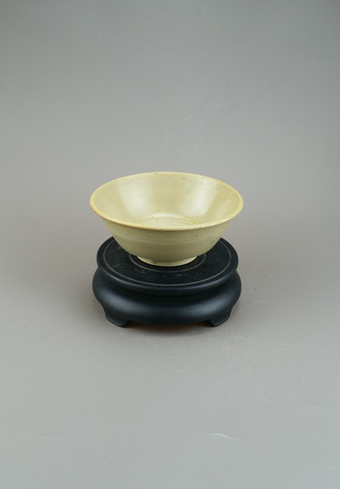古玩陶瓷龍泉青瓷碗真品鑒賞圖