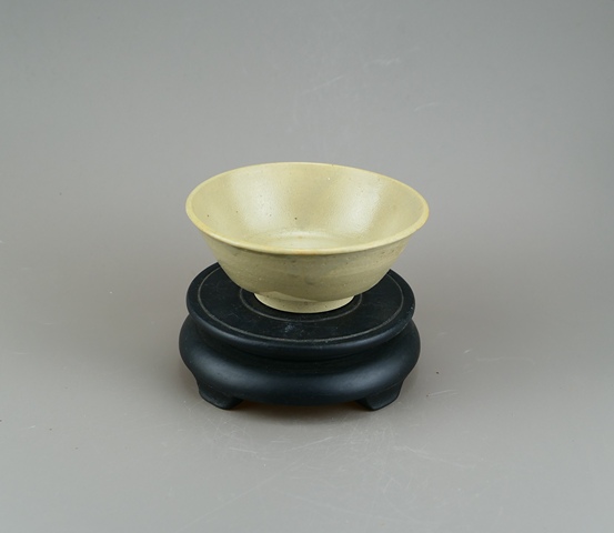 古玩陶瓷龍泉青瓷碗真品鑒賞圖