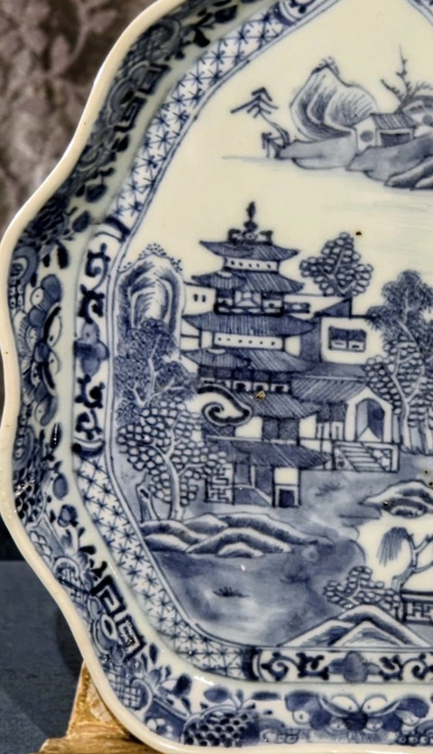 古玩陶瓷盤真品鑒賞圖