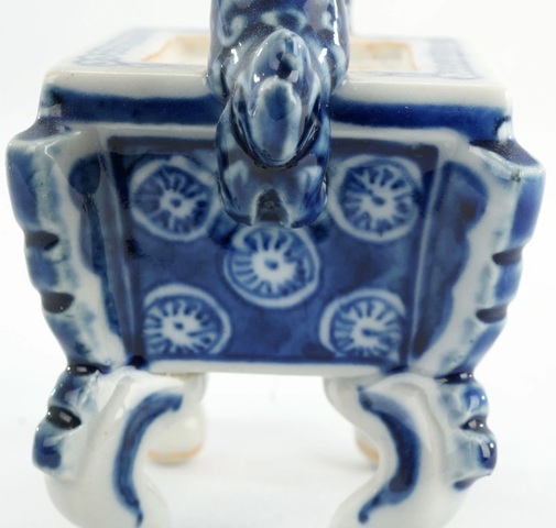 古玩陶瓷青花山水香爐真品鑒賞圖