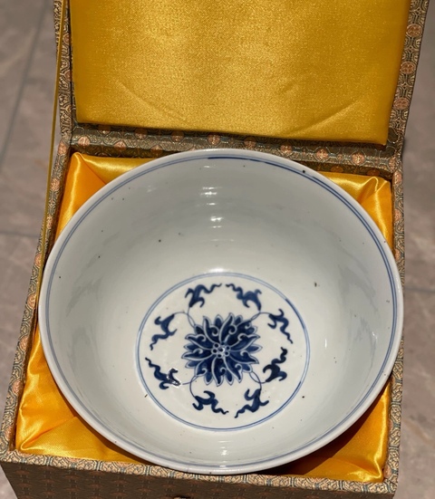 古玩陶瓷青花碗真品鑒賞圖