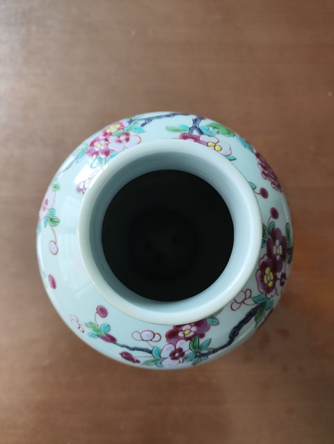 古玩陶瓷花鳥紋粉彩雞腿瓶真品鑒賞圖