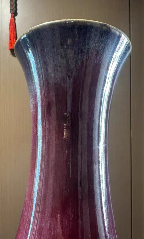 古玩陶瓷窯變紅釉賞瓶真品鑒賞圖