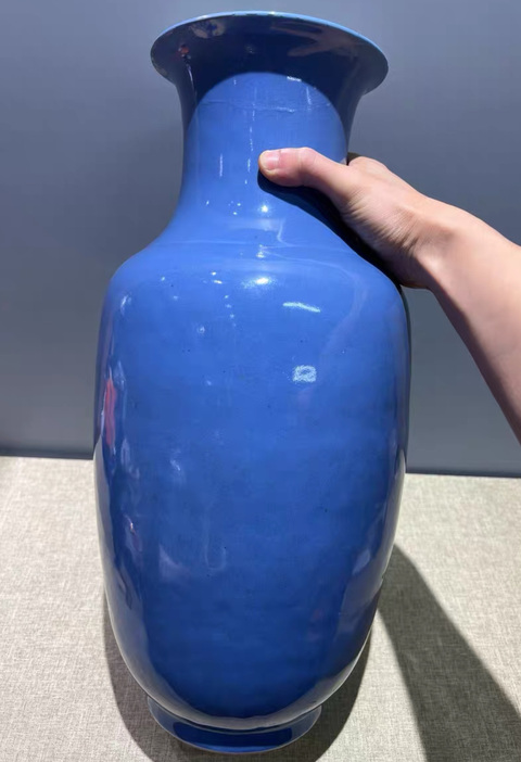 古玩陶瓷釉下三彩花卉紋撇口瓶真品鑒賞圖