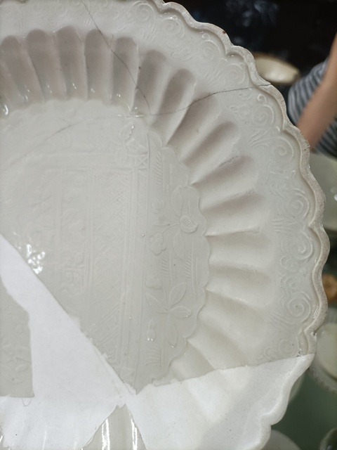 古玩陶瓷定窯盤真品鑒賞圖