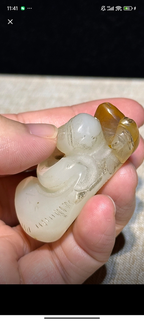 古玩玉器岫玉雕“輩輩侯”把件真品鑒賞圖