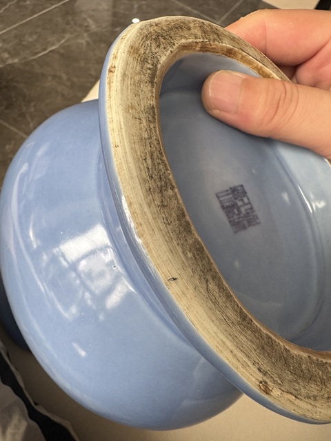 古玩陶瓷藍釉雙耳瓶真品鑒賞圖