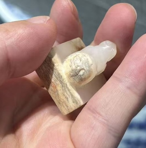 古玩玉器和田玉雕“獸鈕印”真品鑒賞圖