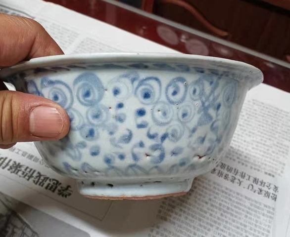 古玩陶瓷青花螺旋紋撇口碗真品鑒賞圖