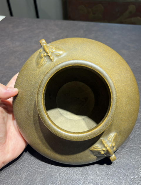 古玩陶瓷清乾隆 茶葉末釉鋪首花囊拍賣，當前價格8500元