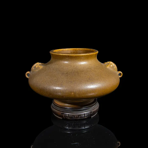古玩陶瓷清乾隆 茶葉末釉鋪首花囊拍賣，當前價格8500元