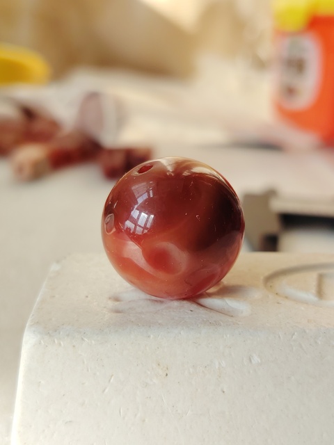 古玩玉器天然紅瑪瑙珠一枚拍賣,當前價格266元