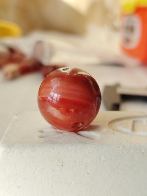 古玩玉器天然紅瑪瑙珠一枚拍賣,當前價格266元