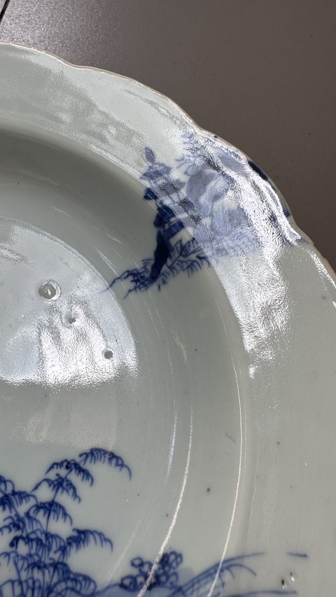 古玩陶瓷青花山水人物花口盤真品鑒賞圖