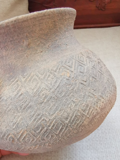 古玩陶瓷漢代陶罐真品鑒賞圖