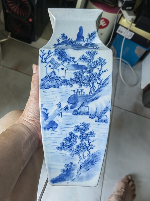 古玩陶瓷青花山水人物通景山水四方瓶真品鑒賞圖