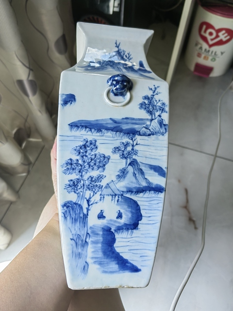 古玩陶瓷青花山水人物通景山水四方瓶真品鑒賞圖