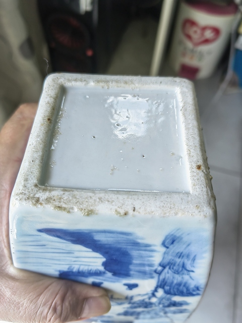 古玩陶瓷青花山水人物通景山水四方瓶真品鑒賞圖