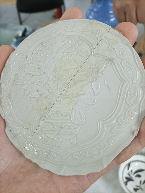 古玩陶瓷定窯瓷片真品鑒賞圖