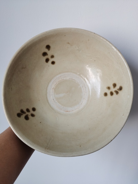古玩陶瓷定窯系外黑內白大碗真品鑒賞圖