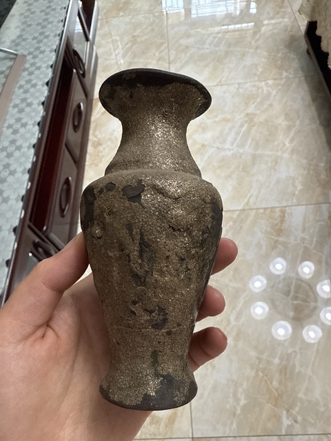 古玩銅器賞瓶真品鑒賞圖