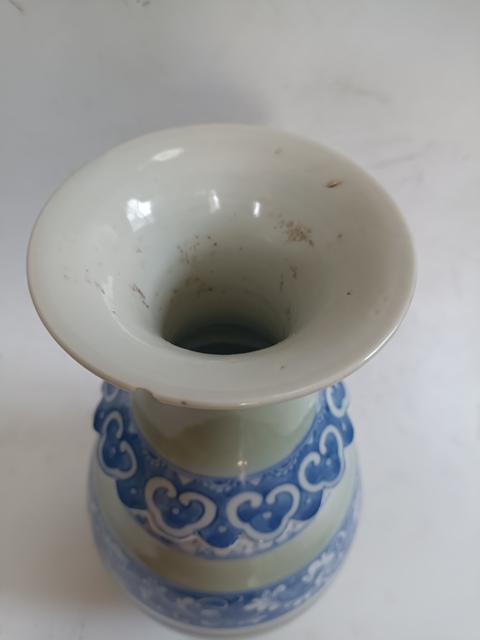 古玩陶瓷青釉青花披甲瓶真品鑒賞圖