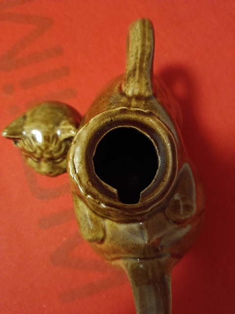 古玩陶瓷醬釉貓型壺真品鑒賞圖