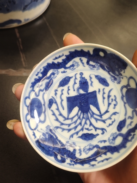 古玩陶瓷龍鳳紋青花盤真品鑒賞圖