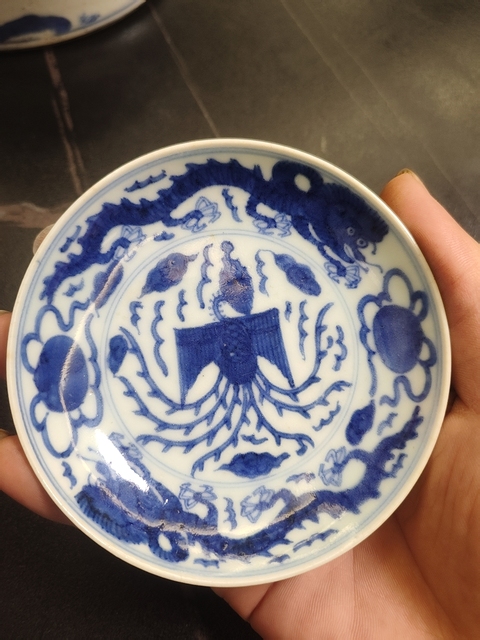古玩陶瓷龍鳳紋青花盤真品鑒賞圖