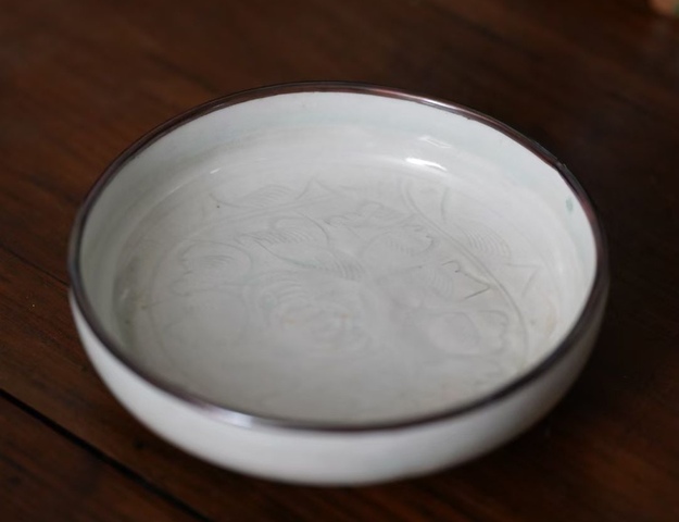古玩陶瓷影青釉刻花紋水洗真品鑒賞圖