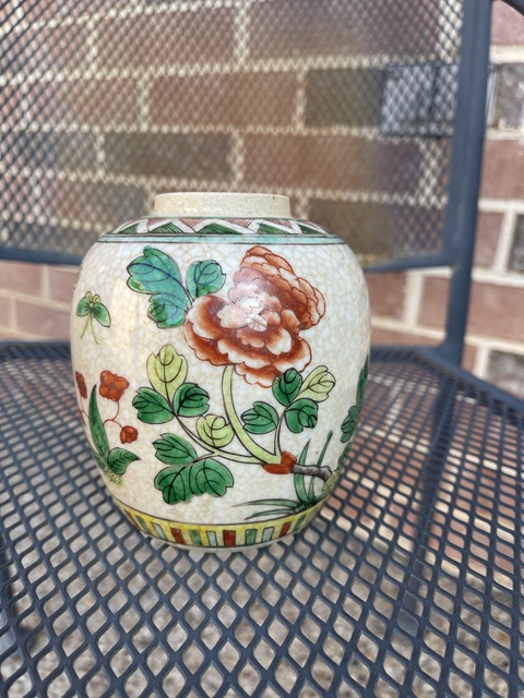 古玩陶瓷哥釉五彩花卉紋罐真品鑒賞圖