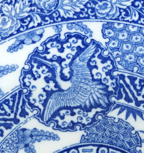 古玩陶瓷青花葡萄仙鶴紋大盤真品鑒賞圖