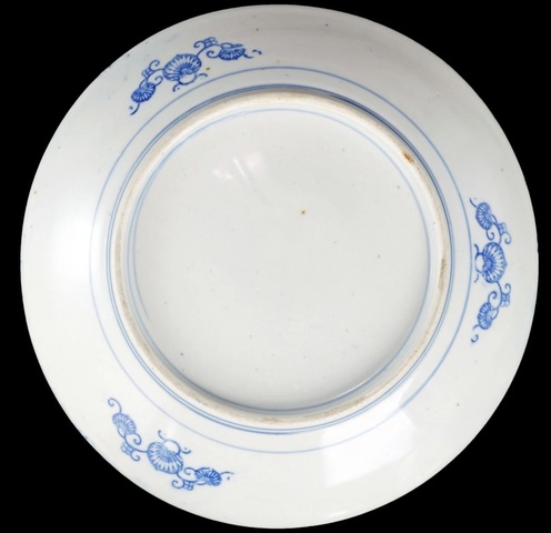 古玩陶瓷青花花卉紋盤真品鑒賞圖