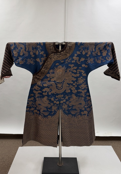 古玩雜項(xiàng)蟒袍真品鑒賞圖