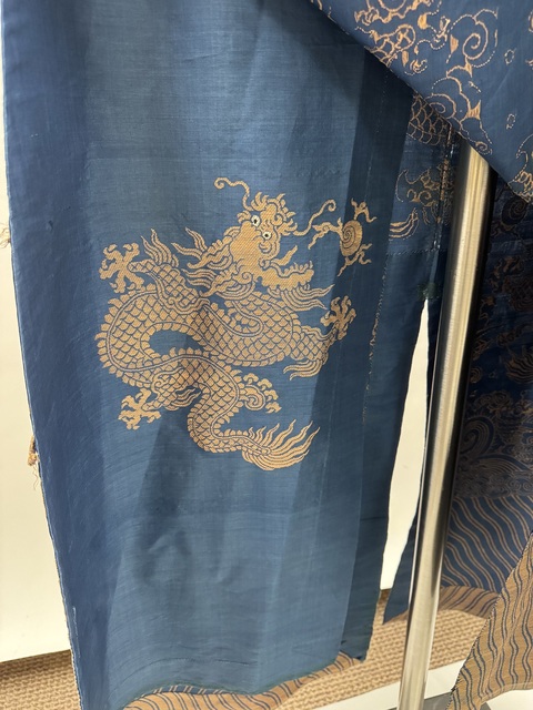 古玩雜項(xiàng)蟒袍真品鑒賞圖