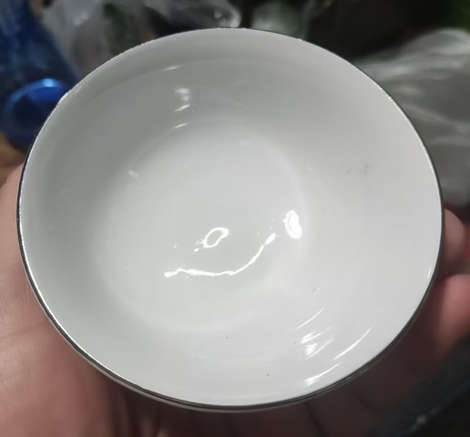 古玩陶瓷花卉紋碗真品鑒賞圖