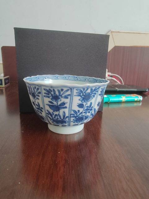 古玩陶瓷花鳥紋青花杯真品鑒賞圖
